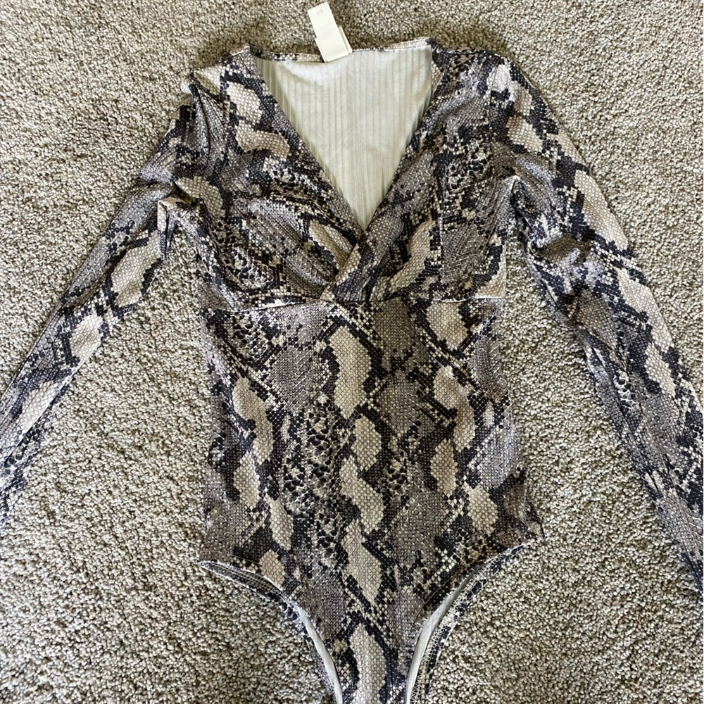 Bodysuit size XS H&M